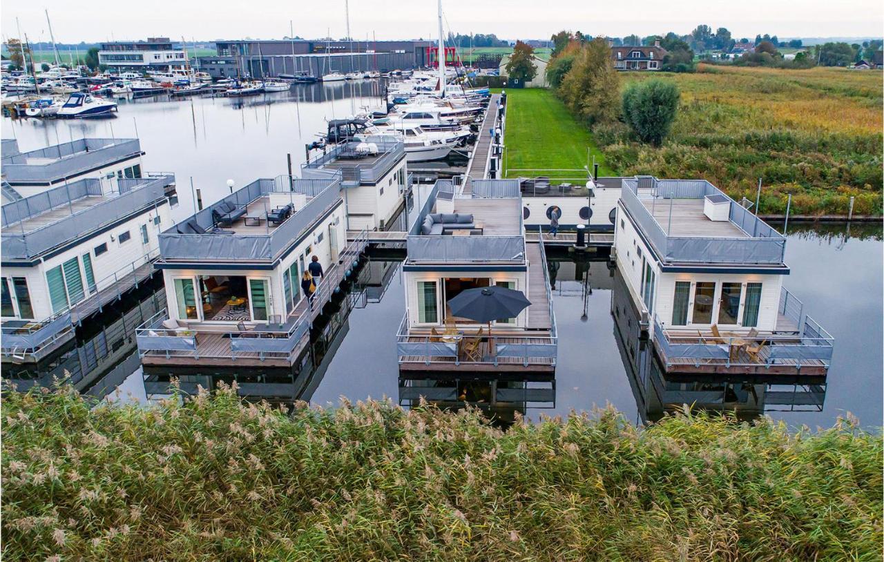 Stunning Ship In Aalsmeer With Harbor View Экстерьер фото